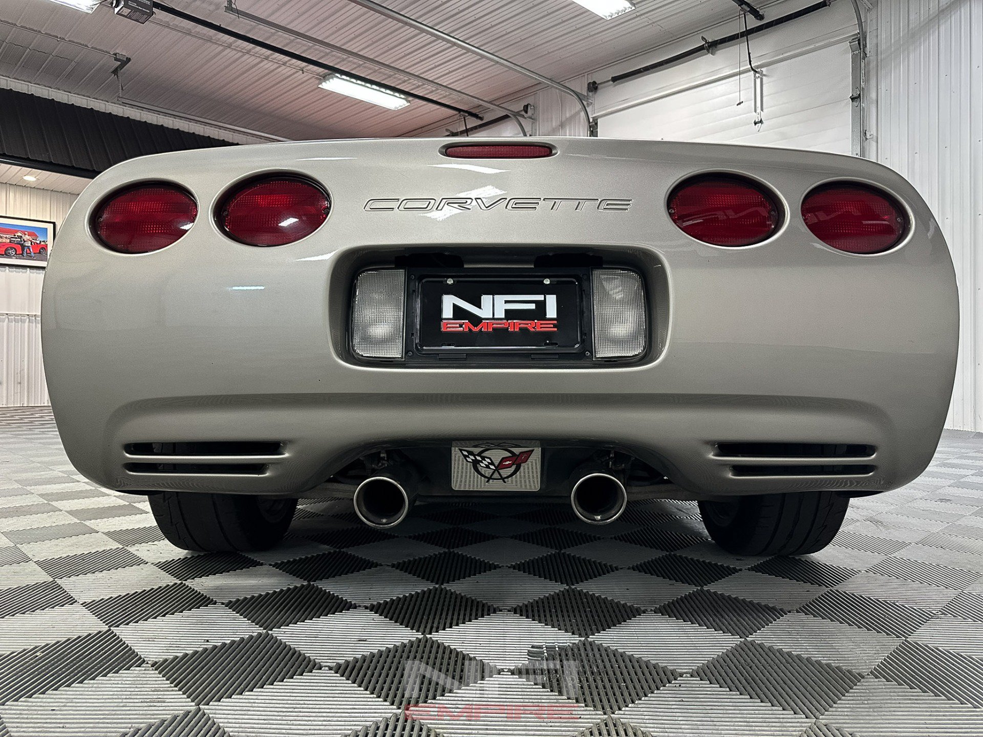 Used 2000 Chevrolet Corvette Coupe w/ Memory Pkg RWD image 29