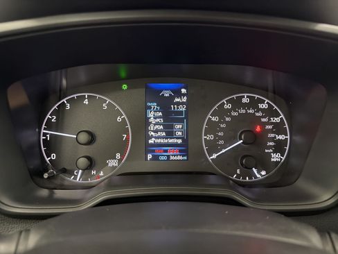 Used 2025 Toyota Corolla LE FWD image 18