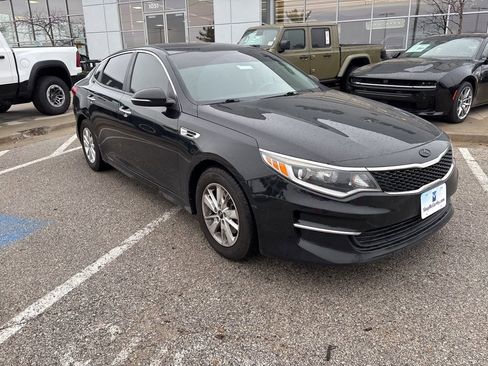 Used 2018 Kia Optima LX FWD image 7