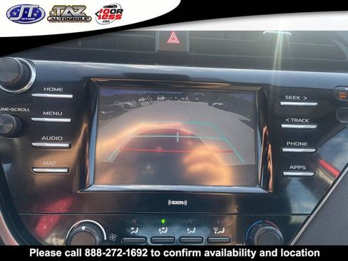 Used 2020 Toyota Camry LE image 16