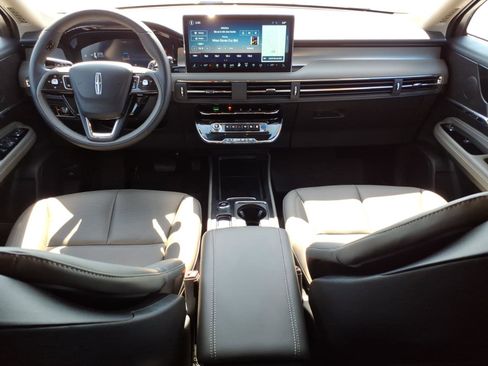 Used 2026 Lincoln Corsair Premiere AWD/4WD image 10