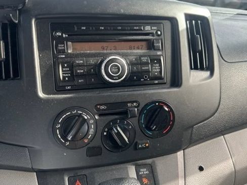 Used 2015 Nissan NV200 S w/ Cruise Control Package FWD image 17