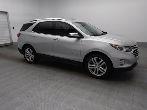 Used 2019 Chevrolet Equinox Premier FWD image 11