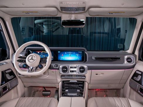 Used 2026 Mercedes-Benz G 63 AMG 4MATIC image 13