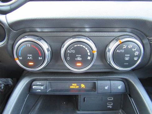 Used 2024 MAZDA MX-5 Miata RF Grand Touring image 36