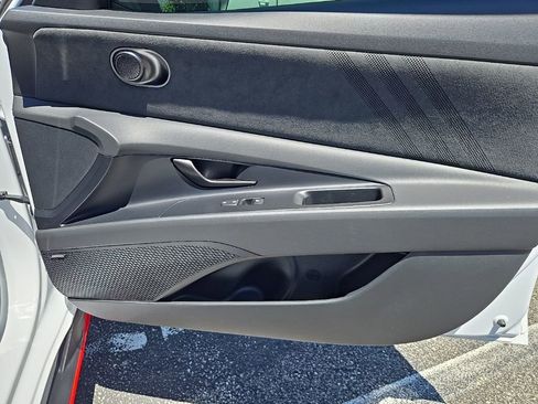 Certified 2025 Hyundai Elantra N FWD image 32