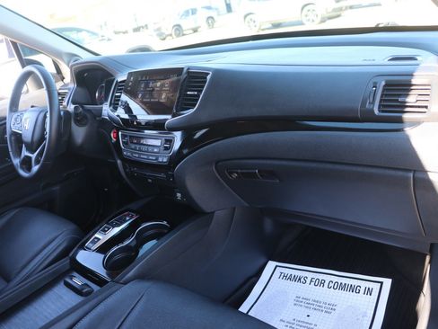 Used 2022 Honda Pilot Touring image 37