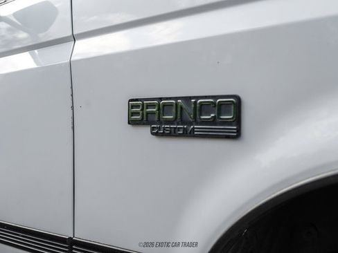 Used 1992 Ford Bronco Custom AWD/4WD image 56