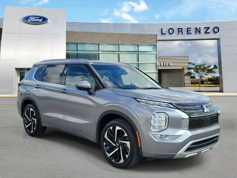 Used 2022 Mitsubishi Outlander SEL FWD image 3