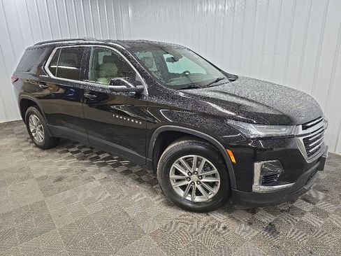 Used 2023 Chevrolet Traverse LT AWD/4WD image 7