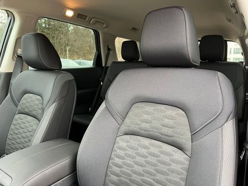 New 2026 Nissan Pathfinder SV image 12