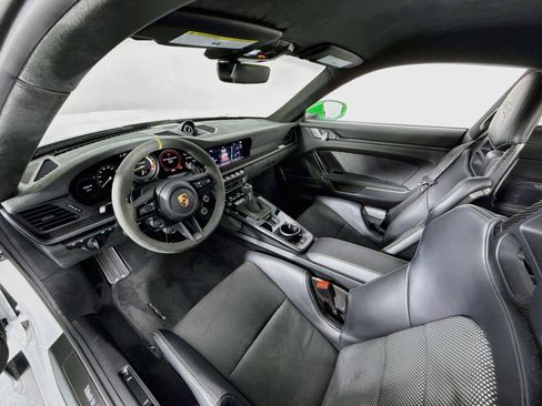 Used 2024 Porsche 911 GT3 RS RWD image 40