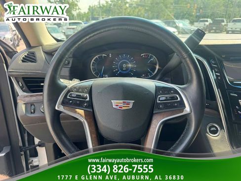 Used 2016 Cadillac Escalade ESV Luxury RWD image 19