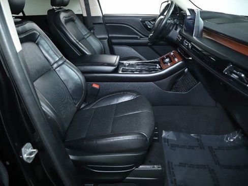 Certified 2023 Lincoln Aviator Reserve w/ Equipment Group 201A image 35