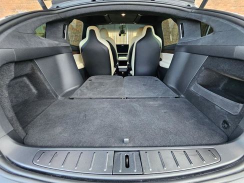 Used 2022 Tesla Model X image 68