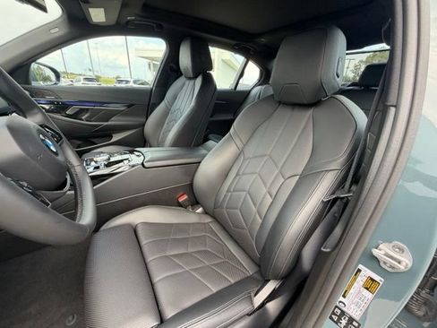 Used 2026 BMW 540i xDrive AWD/4WD image 17