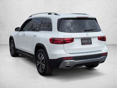 Used 2026 Mercedes-Benz GLB 250 image 7