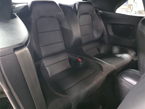 Used 2021 Ford Mustang Premium image 11