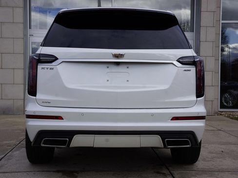 Used 2024 Cadillac XT6 Premium Luxury w/ Technology Package image 7