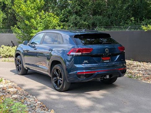 Certified 2023 Volkswagen Atlas Cross Sport SEL R-Line AWD/4WD image 3