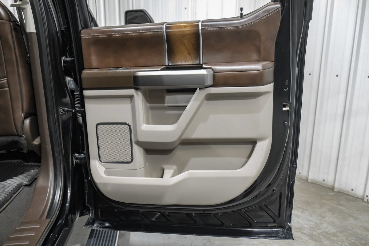 Used 2019 Ford F350 Limited w/ FX4 Off-Road Package AWD/4WD image 47