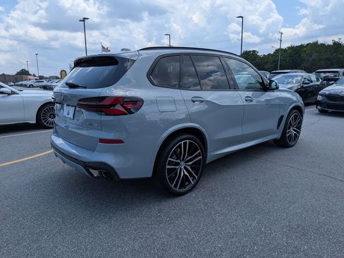 New 2026 BMW X5 xDrive40i w/ M Sport Package AWD/4WD image 3