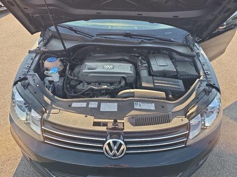 Used 2012 Volkswagen Eos Lux image 45