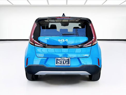 Used 2023 Kia Soul EX FWD image 5