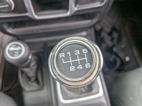 Used 2018 Jeep Wrangler Sport AWD/4WD image 8