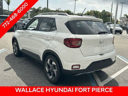 Used 2024 Hyundai Venue SEL FWD image 8