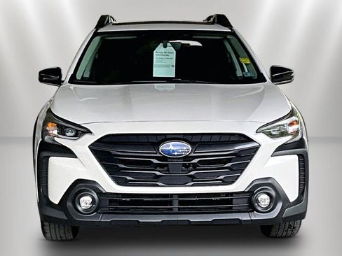 Certified 2025 Subaru Outback Premium w/ Popular Package #1A AWD/4WD image 2