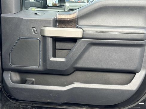 Used 2022 Ford F250 Lariat w/ Lariat Ultimate Package image 24