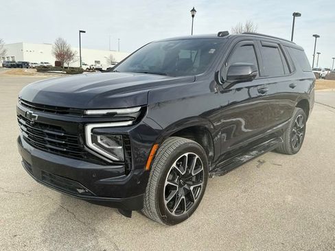 Used 2025 Chevrolet Tahoe RST w/ Comfort Package image 3