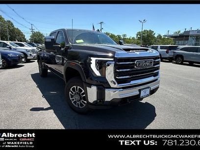 New 2026 GMC Sierra 2500 SLT w/ LPO, Black Badging Package