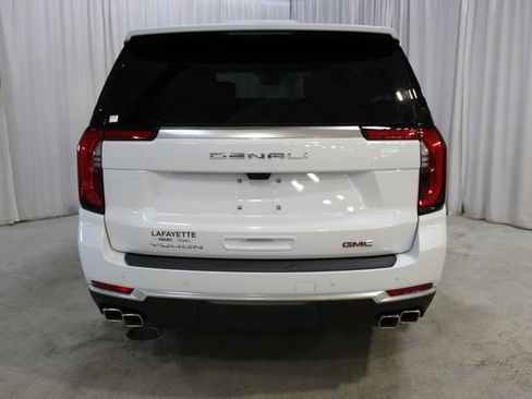 New 2026 GMC Yukon Denali w/ Denali Reserve Package AWD/4WD image 32