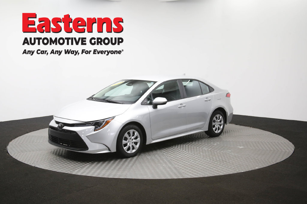 Used 2025 Toyota Corolla LE FWD image 57