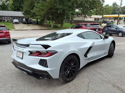 Used 2023 Chevrolet Corvette Stingray Preferred Cpe w/ Z51 Performance Package RWD image 6
