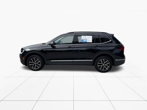 Used 2021 Volkswagen Tiguan SE FWD image 4
