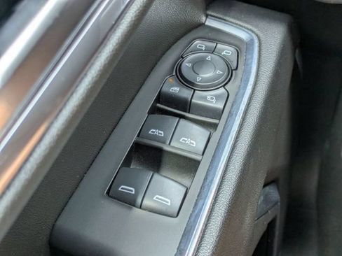 Used 2025 GMC Sierra 1500 SLT RWD image 26
