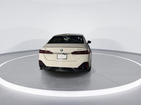 New 2026 BMW 540i xDrive w/ M Sport Package image 7