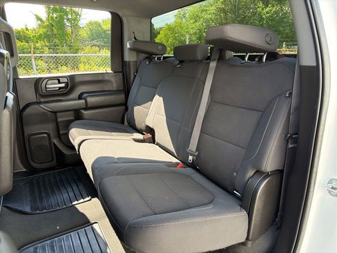 Used 2021 Chevrolet Silverado 2500 Custom w/ Custom Value Package RWD image 19