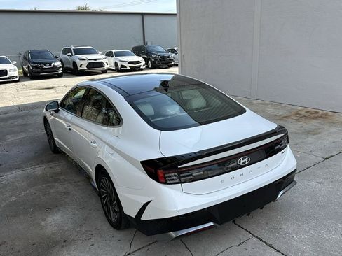 Used 2025 Hyundai Sonata Limited FWD image 7