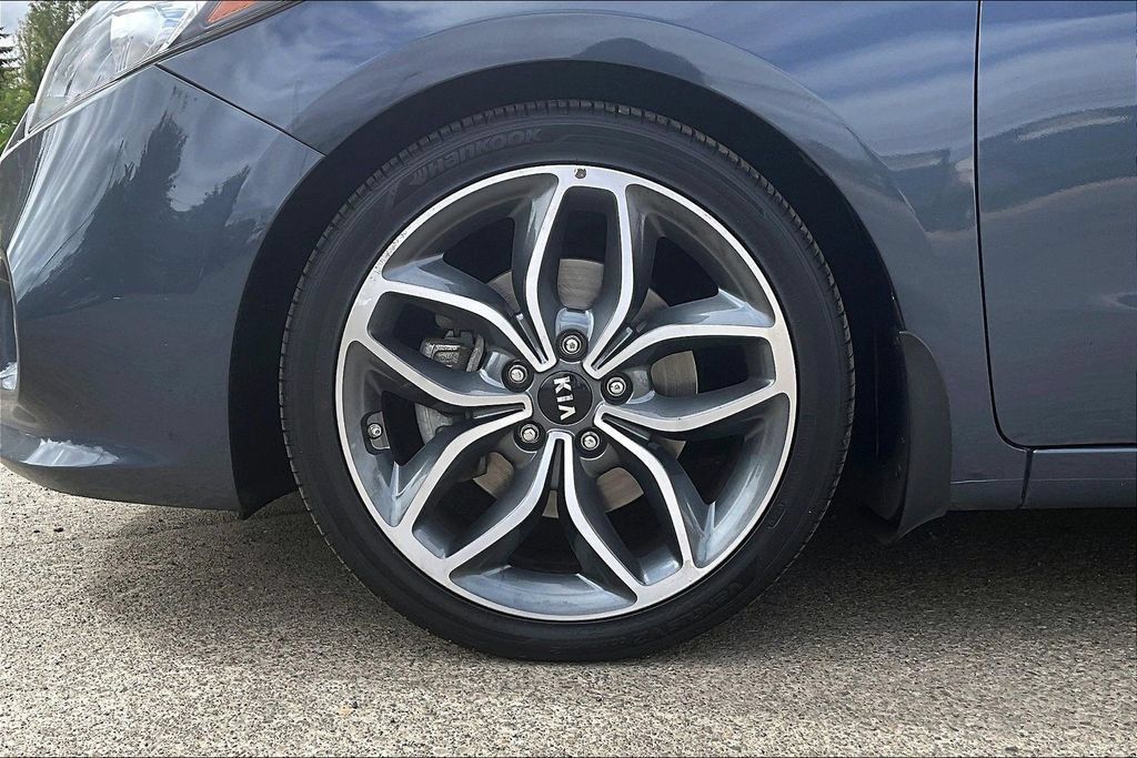 Used 2015 Kia Forte SX FWD image 12
