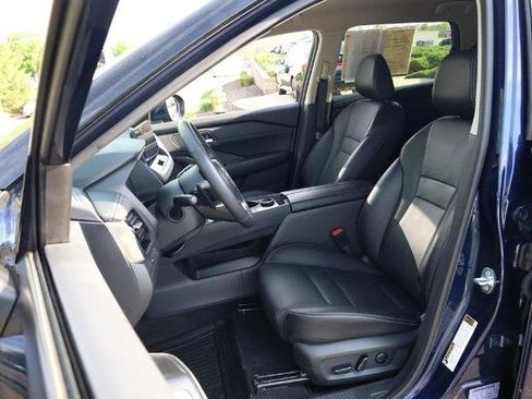 Certified 2024 Nissan Rogue SL image 8