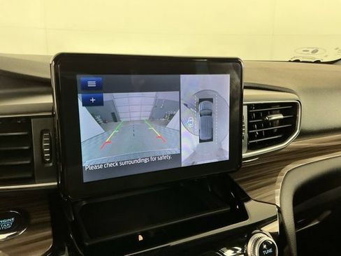 Used 2022 Ford Explorer Limited AWD/4WD image 23