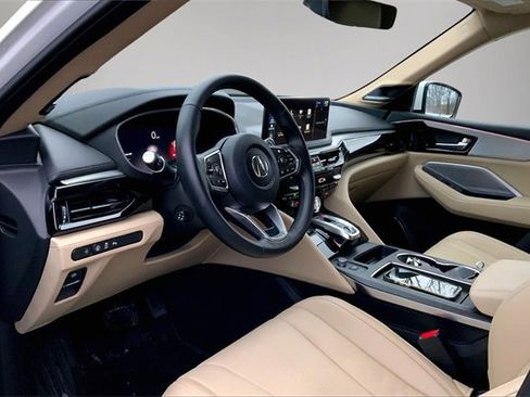 Used 2025 Acura MDX w/ Technology Package image 11