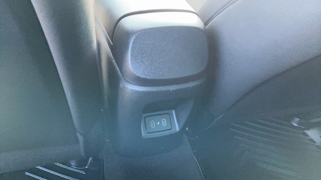 Used 2024 Hyundai Elantra SEL FWD image 10