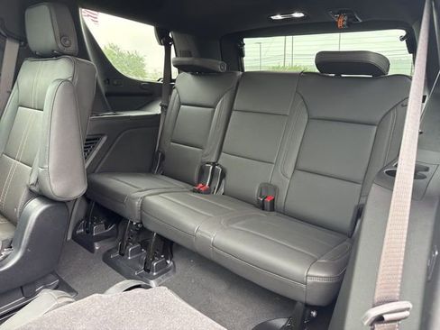 Certified 2025 Chevrolet Tahoe High Country AWD/4WD image 26