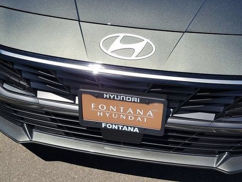 New 2026 Hyundai Elantra Limited FWD image 33