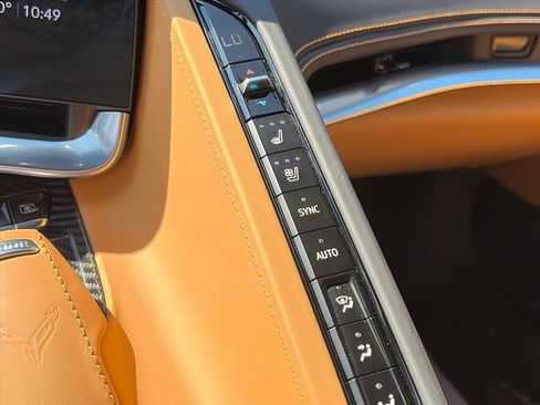 Used 2022 Chevrolet Corvette Stingray Premium Conv w/ Z51 Performance Package RWD image 18